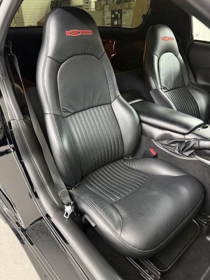 Used 2001 Chevrolet Corvette Z06 RWD image 30