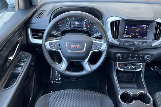 Used 2024 GMC Terrain SLE AWD/4WD image 16