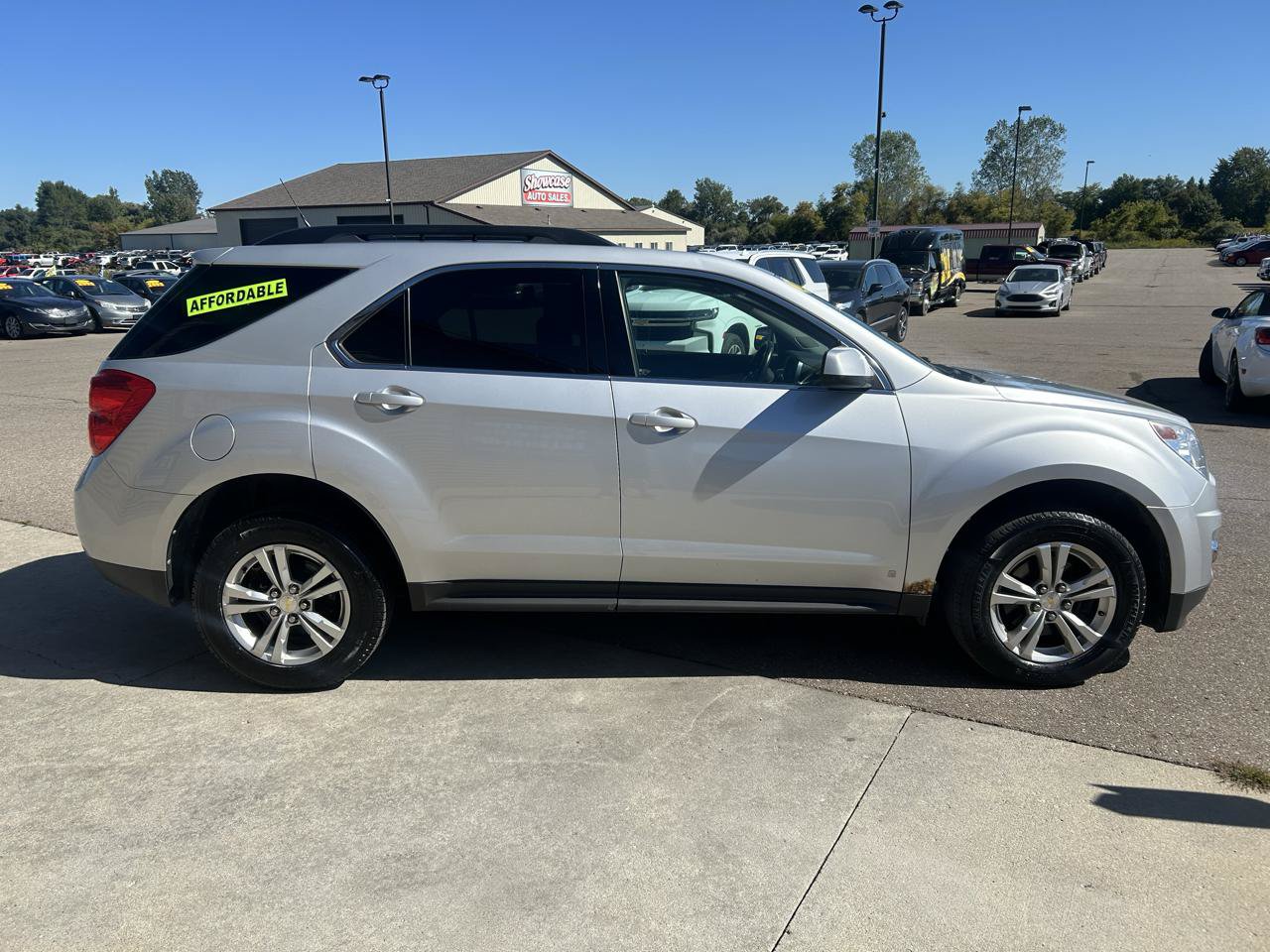 Used 2010 Chevrolet Equinox LT FWD image 6