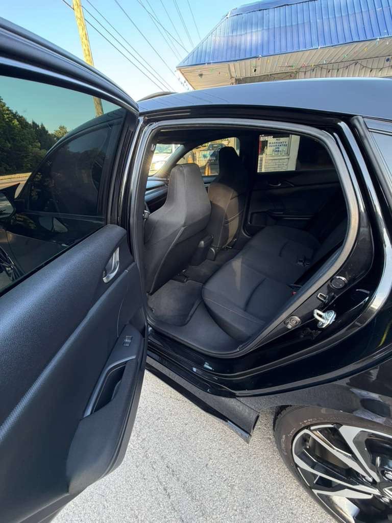 Used 2018 Honda Civic Si image 9