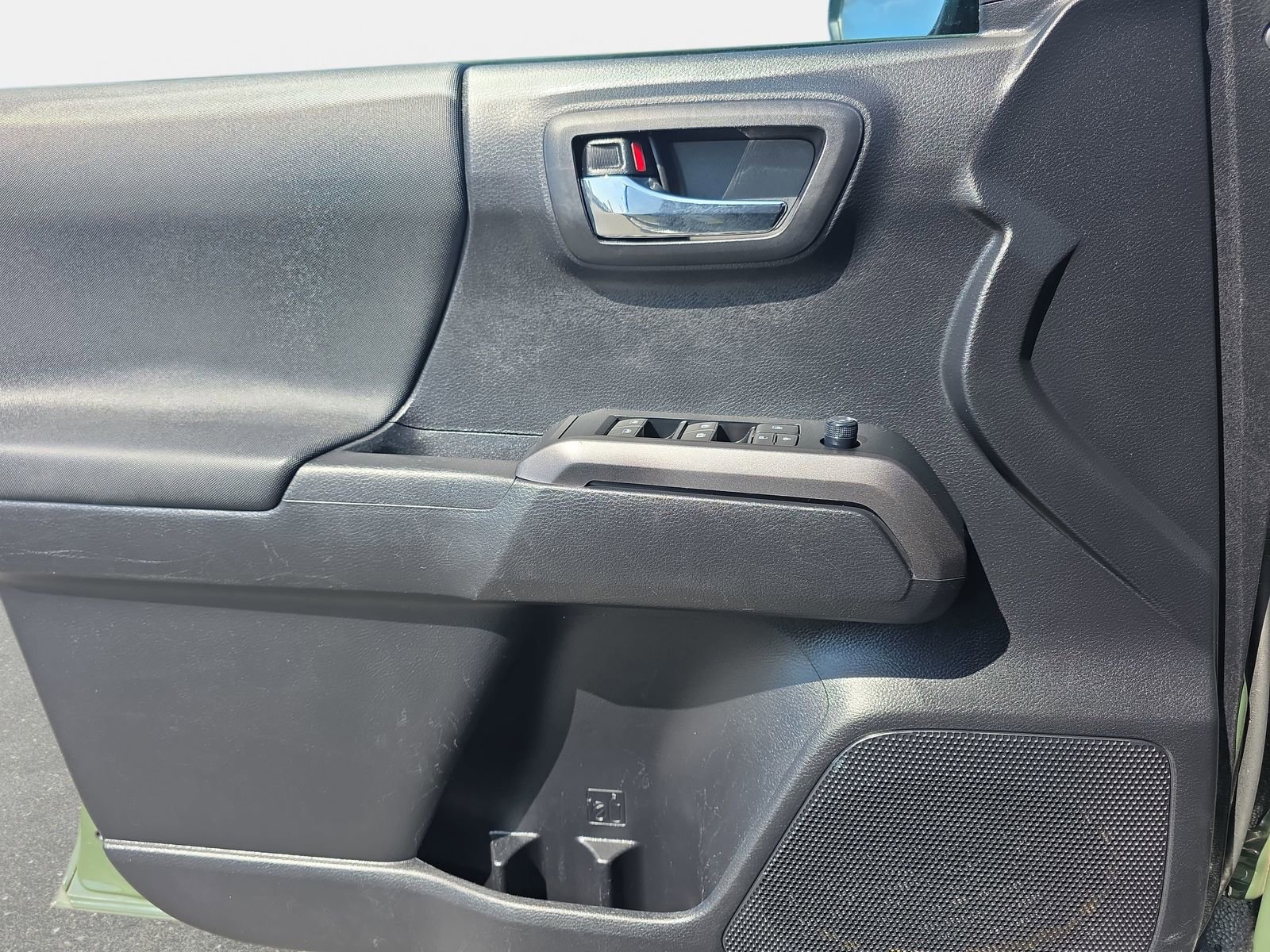 Used 2021 Toyota Tacoma TRD Off-Road image 27