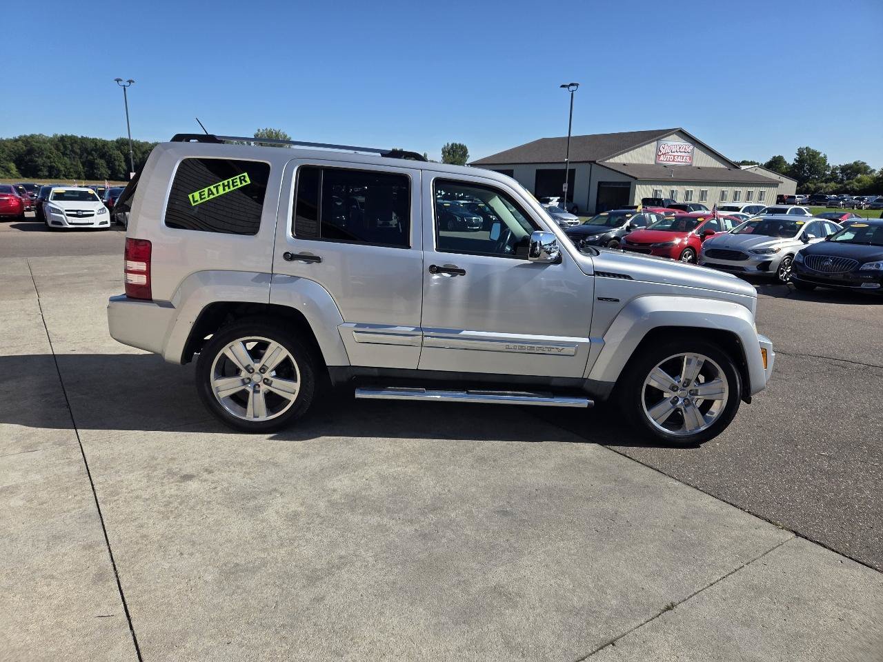 Used 2011 Jeep Liberty Limited Jet AWD/4WD image 4