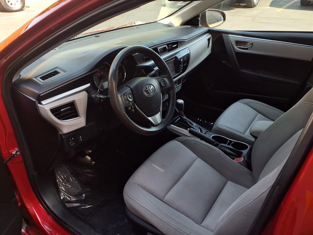 Used 2014 Toyota Corolla LE image 14