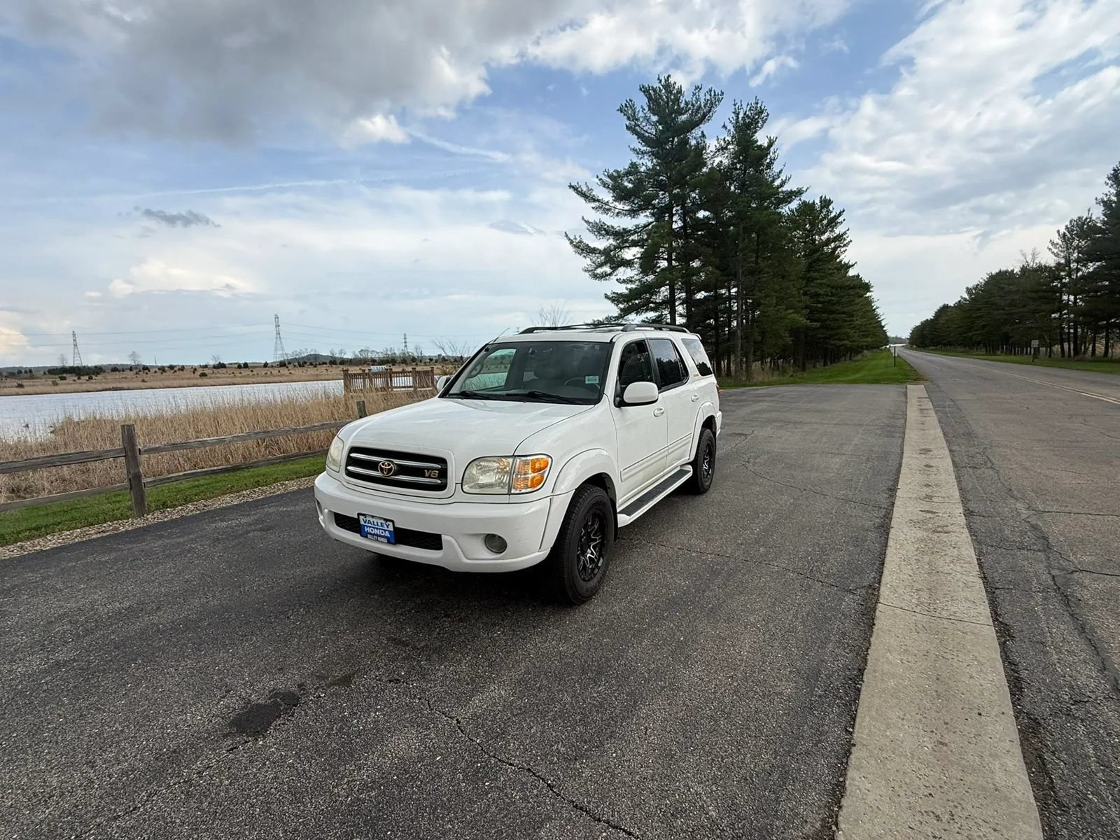 Used 2003 Toyota Sequoia Limited AWD/4WD image 1
