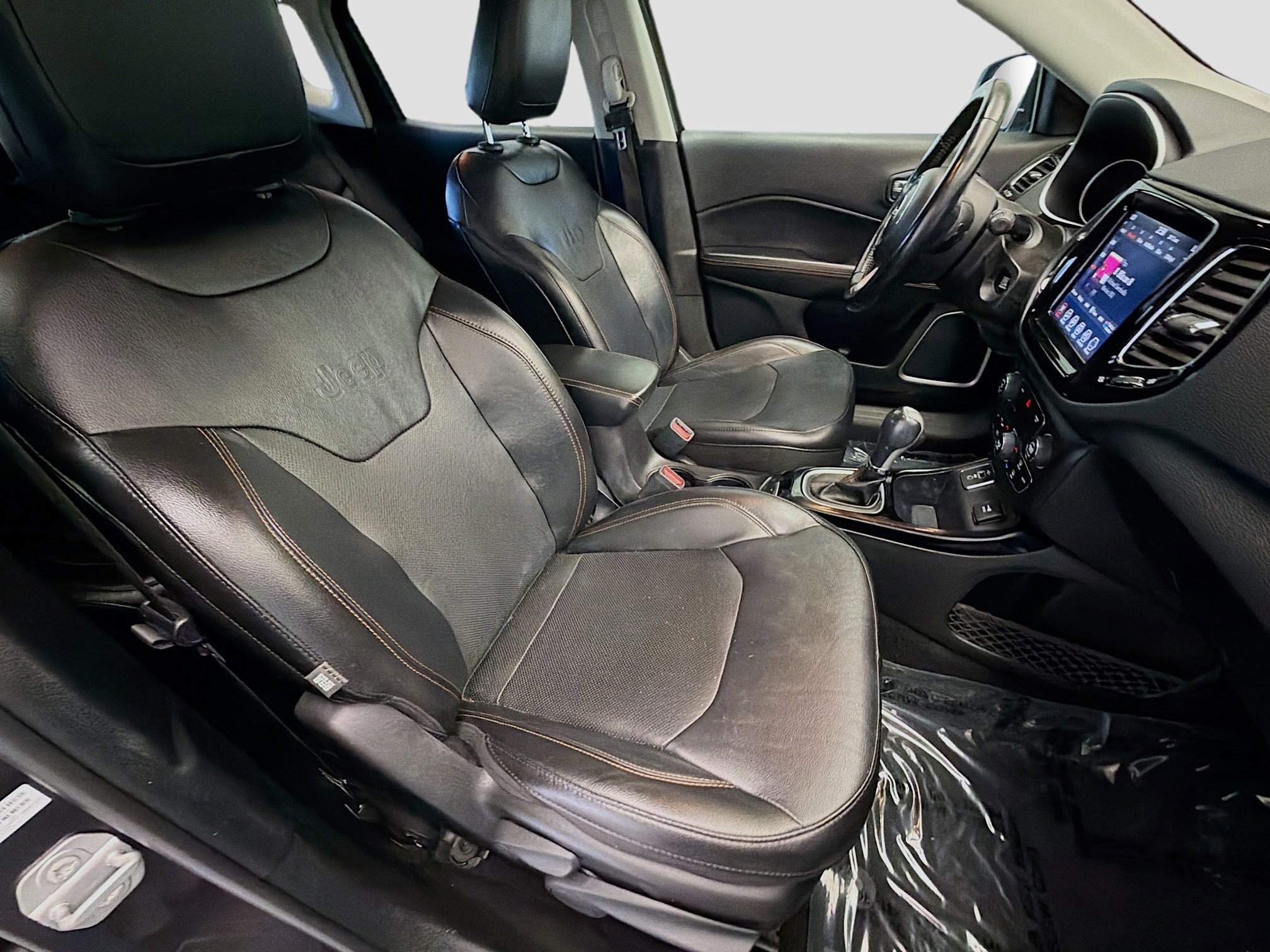 Used 2020 Jeep Compass Limited image 15