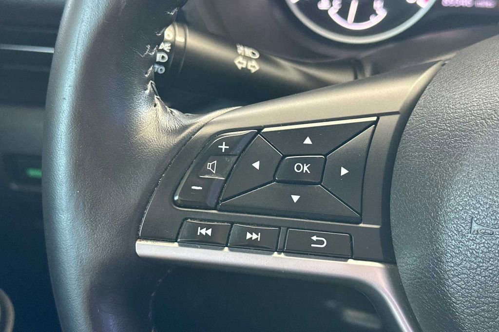 Used 2020 Nissan Sentra SV w/ Electronics Package image 24