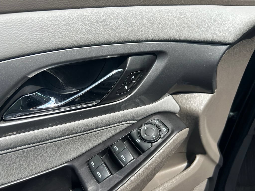 Used 2019 Chevrolet Traverse LT w/ LT Premium Package FWD image 10