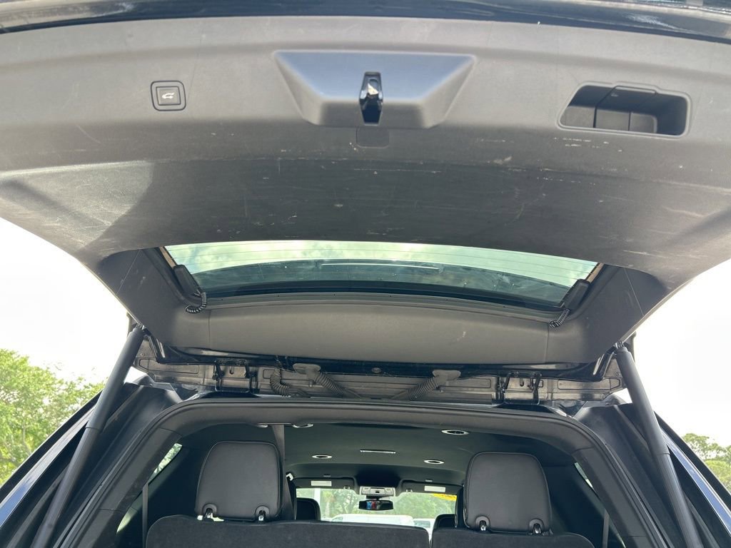 Used 2023 GMC Yukon SLT image 53