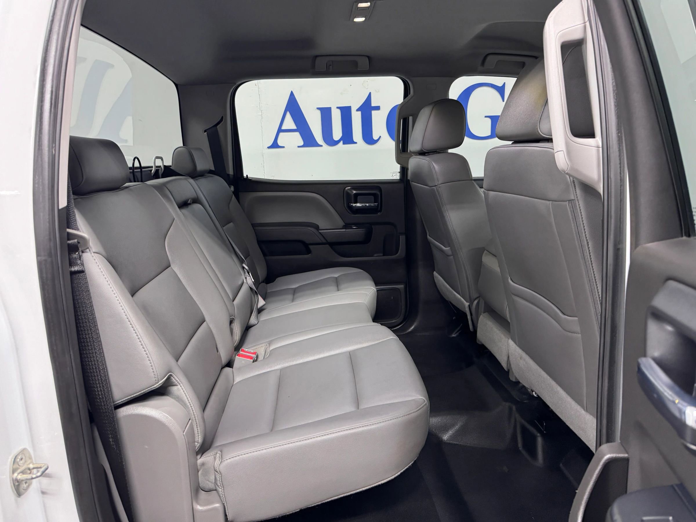 Used 2018 Chevrolet Silverado 1500 W/T w/ Trailering Package AWD/4WD image 14