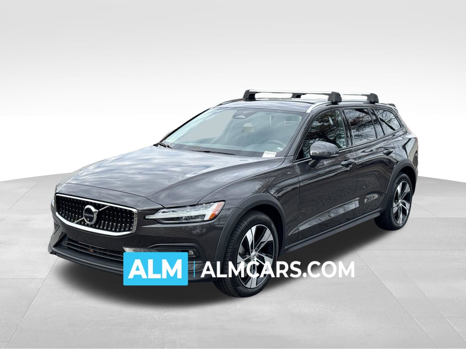 Used 2024 Volvo V60 B5 Cross Country Plus