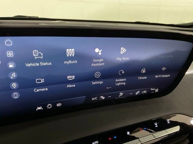 Used 2025 Buick Enclave Preferred image 14