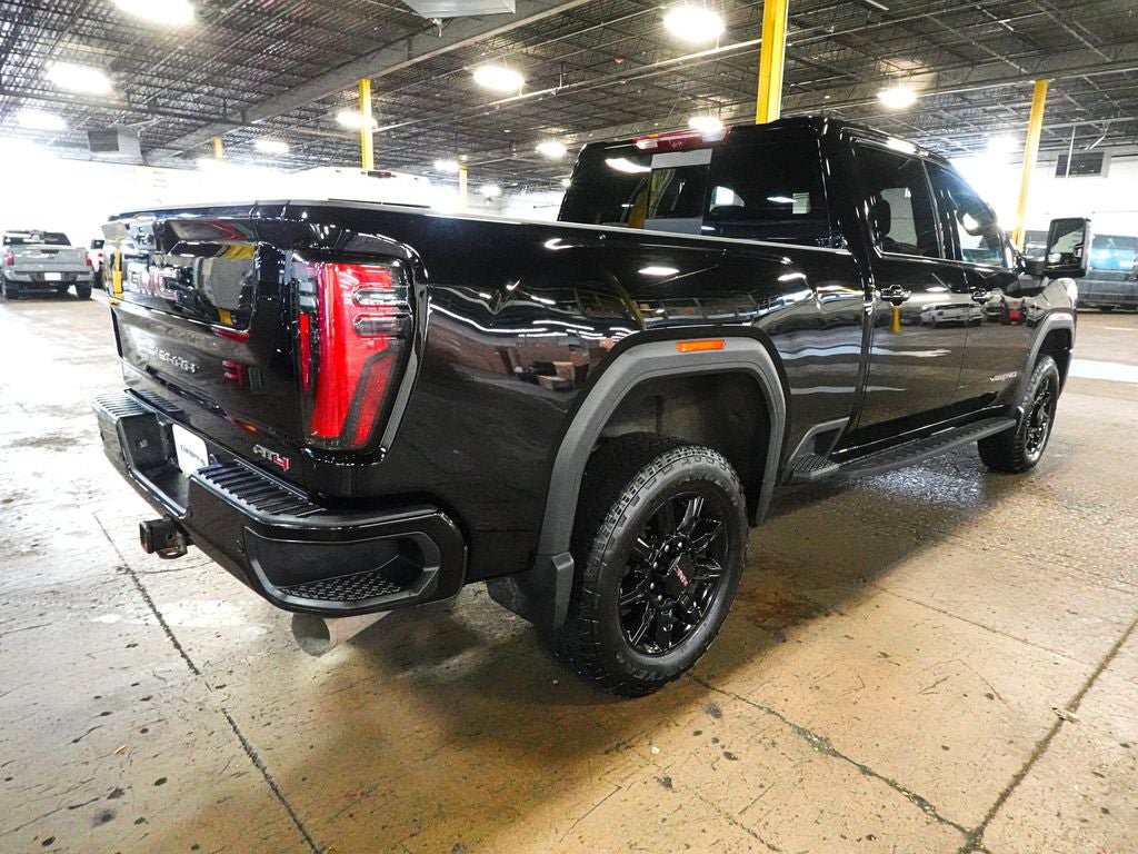Used 2024 GMC Sierra 2500 AT4 w/ Technology Package AWD/4WD image 6