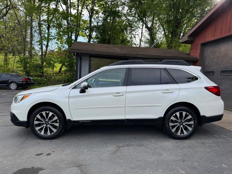 Used 2017 Subaru Outback 3.6R Limited AWD/4WD image 7