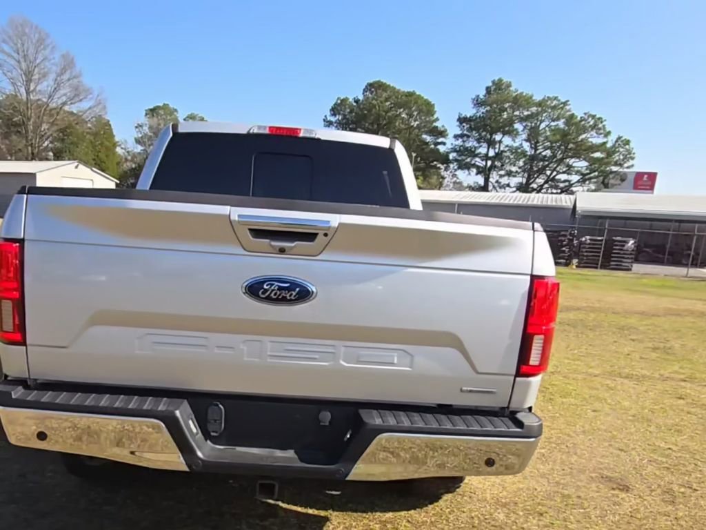 Used 2019 Ford F150 Lariat w/ Equipment Group 502A Luxury image 3