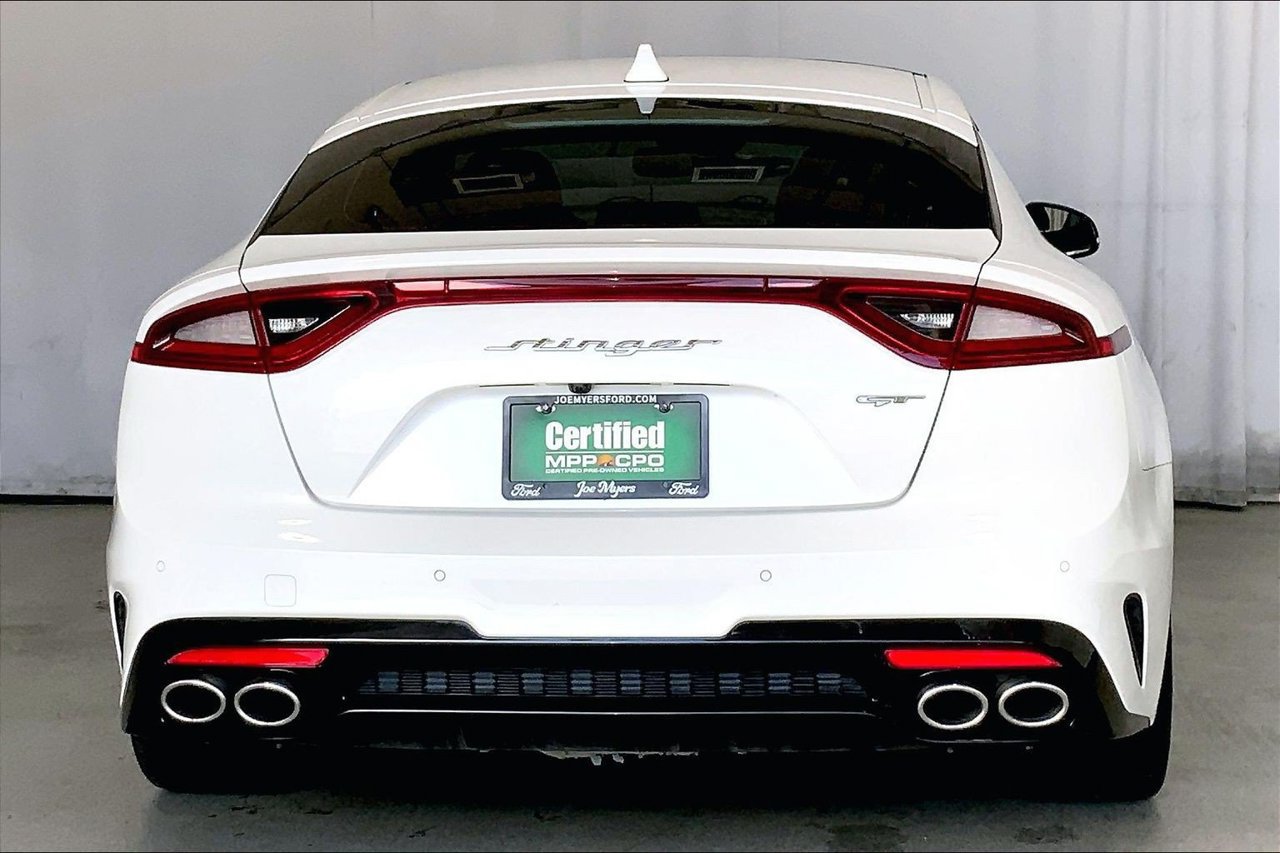Used 2021 Kia Stinger GT1 RWD image 3