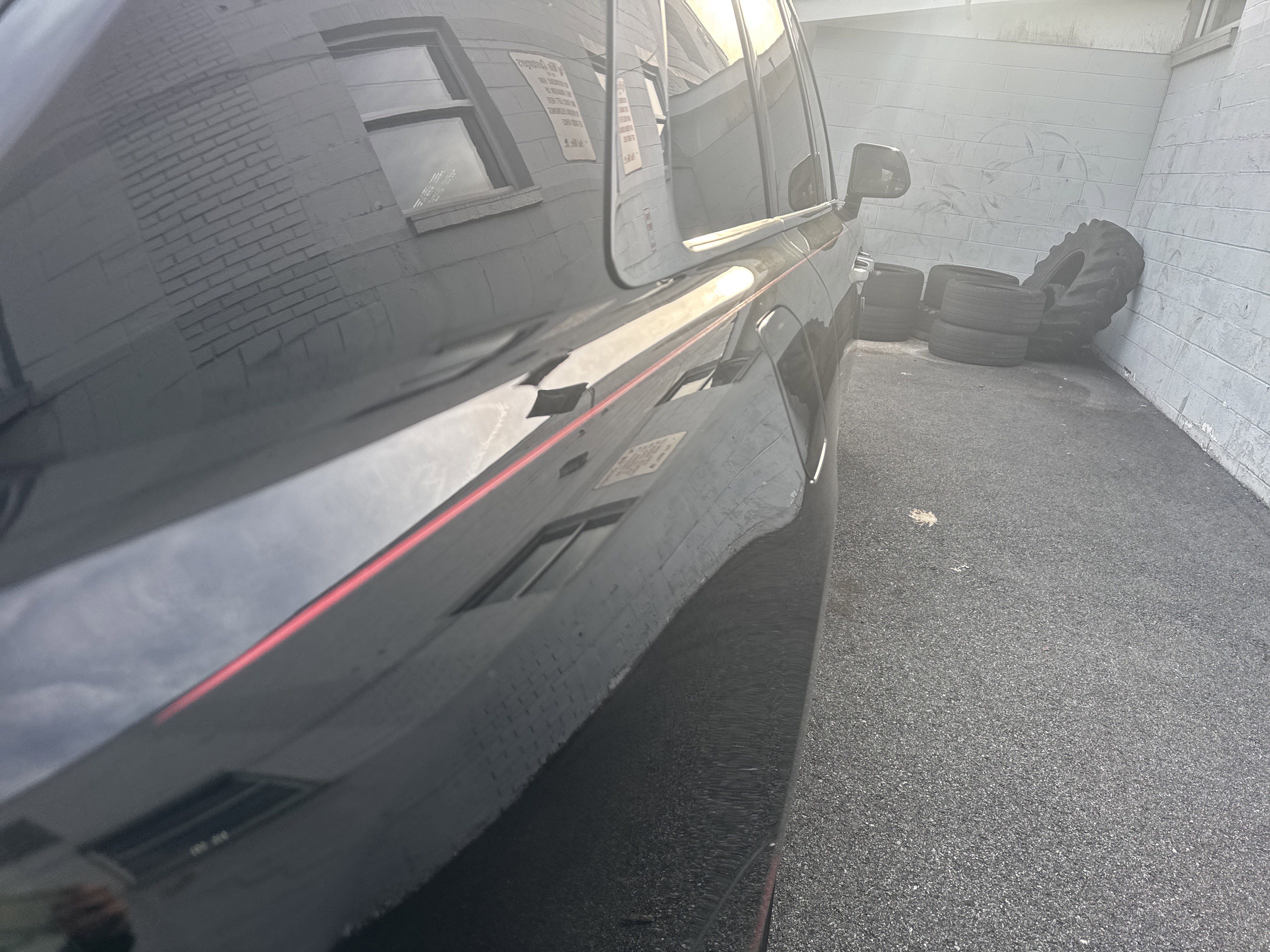 Used 2025 Rolls-Royce Cullinan image 32