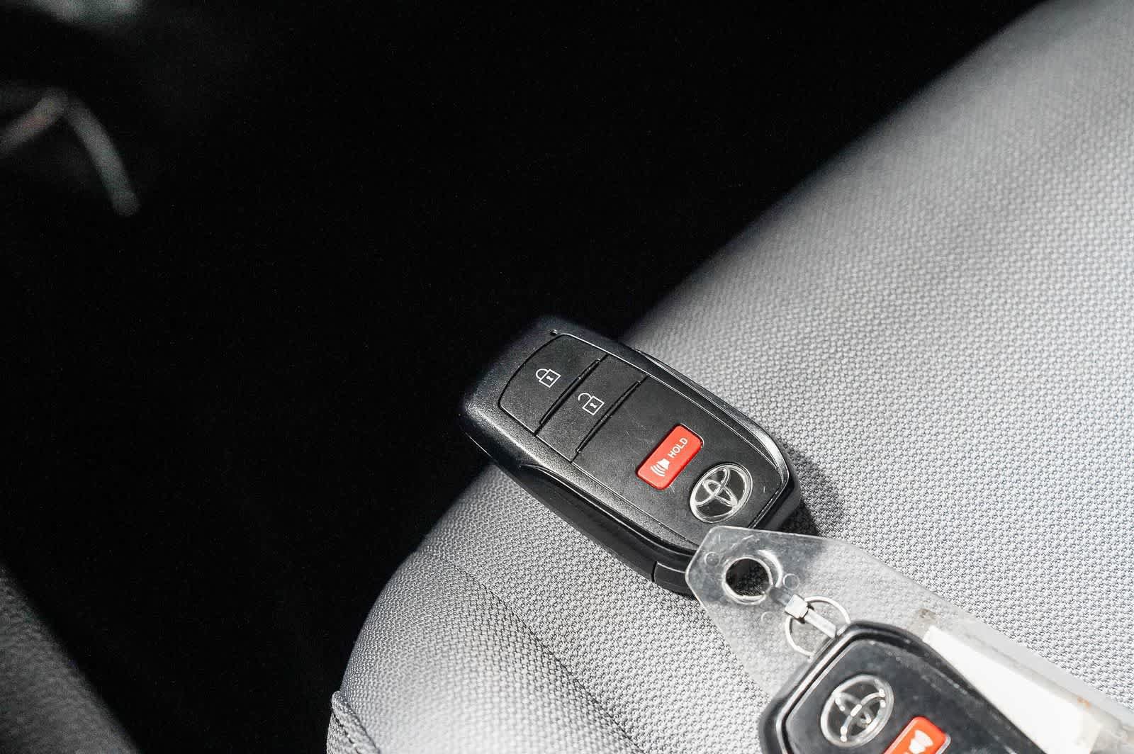Certified 2025 Toyota Corolla Cross AWD Hybrid image 29