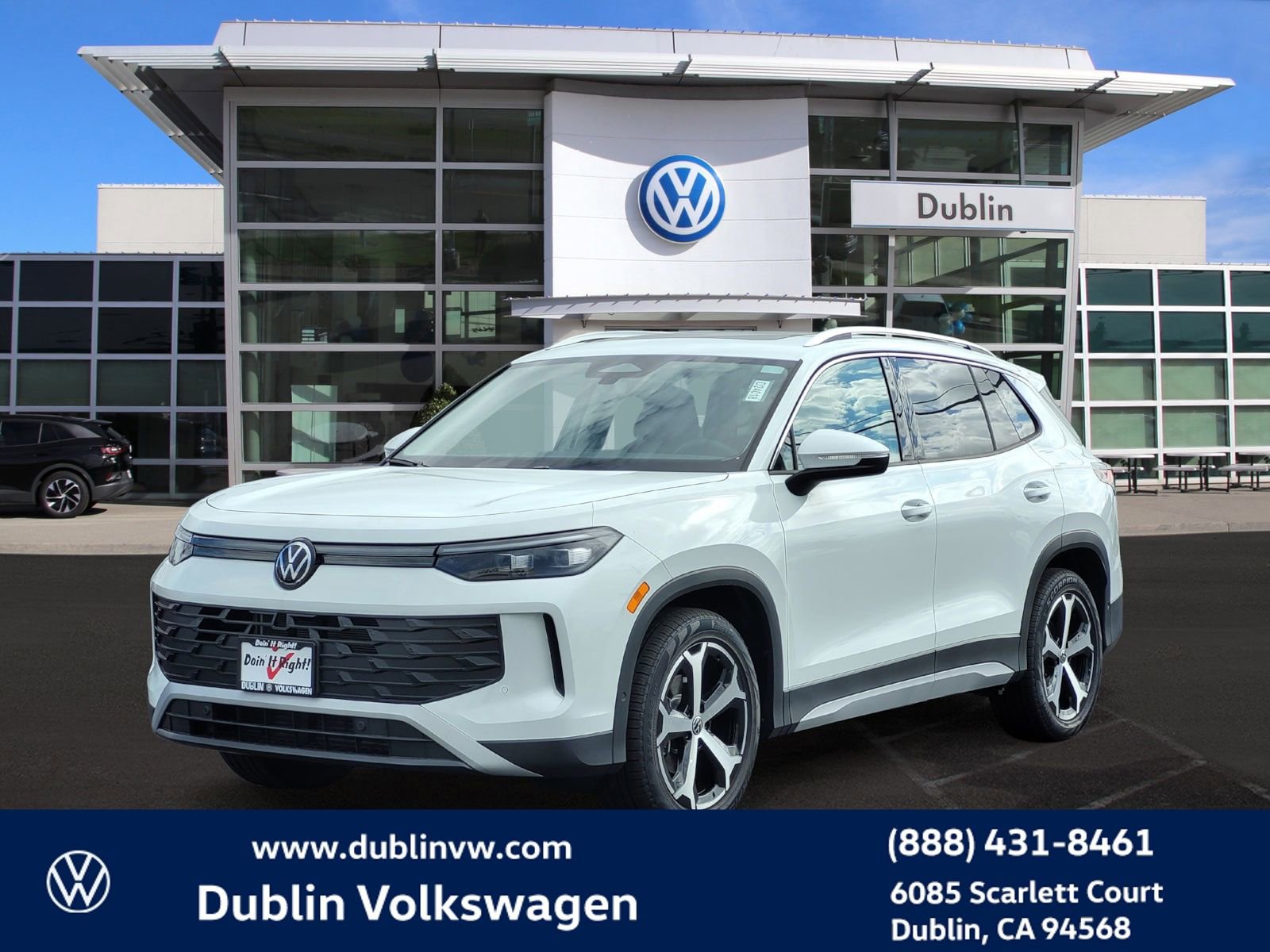 New 2026 Volkswagen Tiguan SE image 8