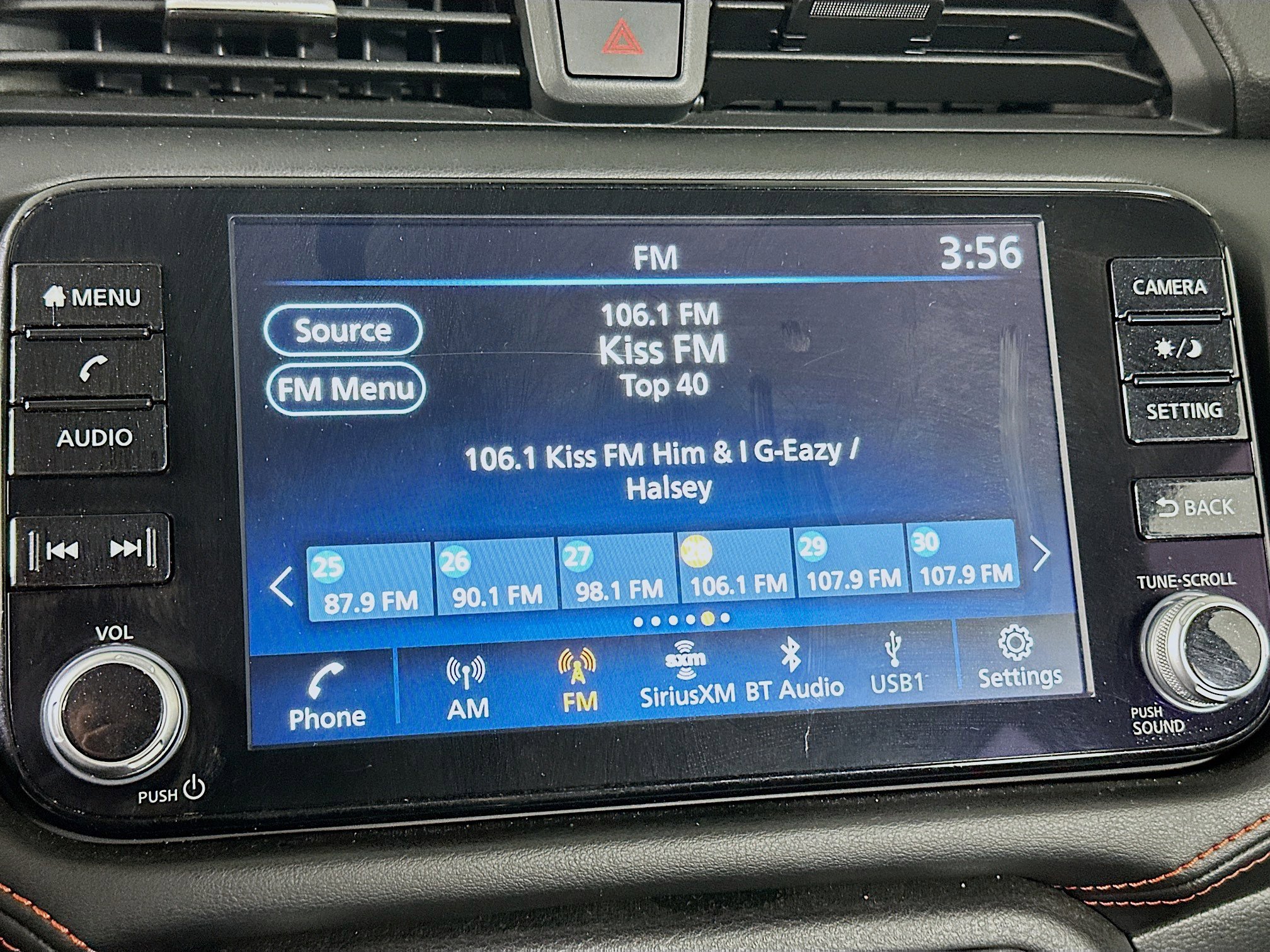 Used 2024 Nissan Versa SR image 19