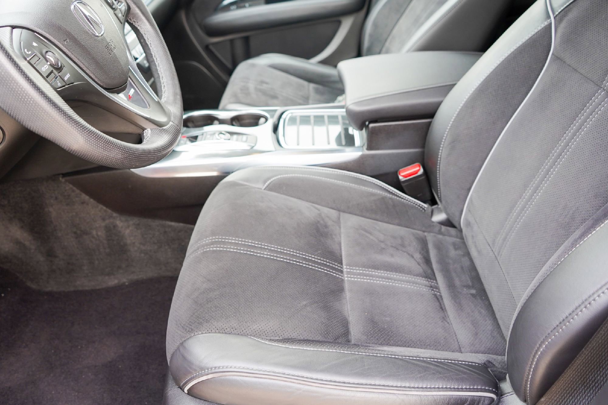 Used 2020 Acura MDX A-Spec image 8