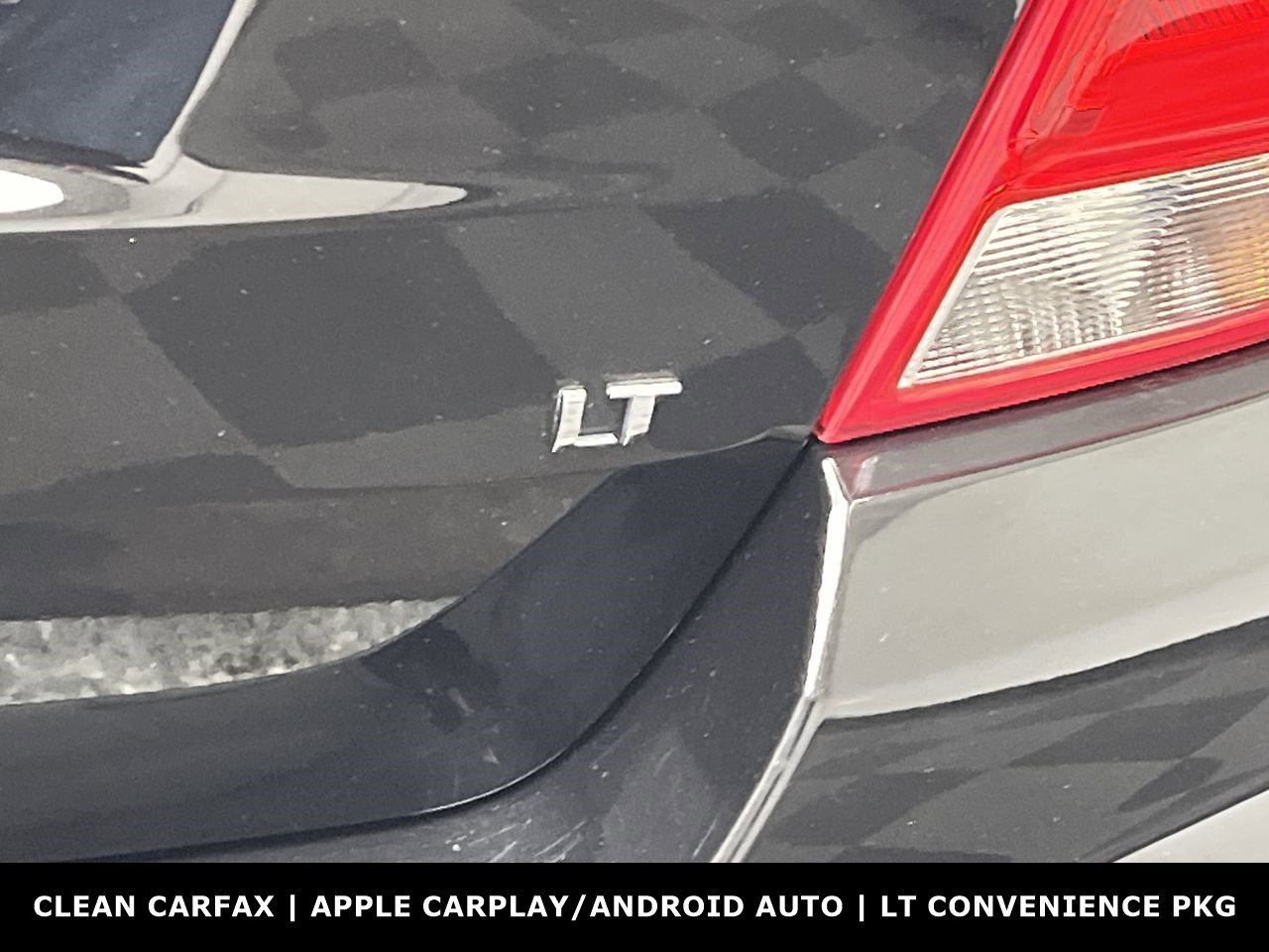 Used 2020 Chevrolet Trax LT w/ LT Convenience Package image 26