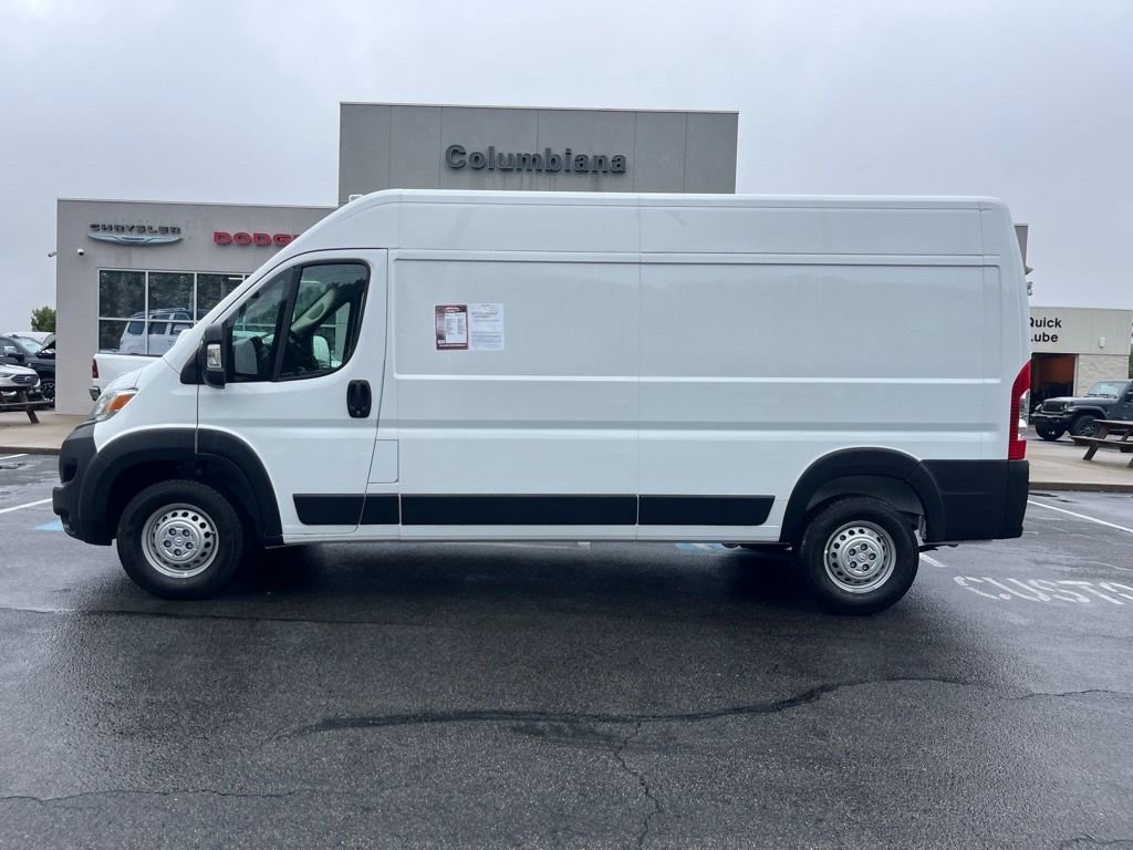 Used 2025 RAM ProMaster 2500 w/ Convenience Group image 1