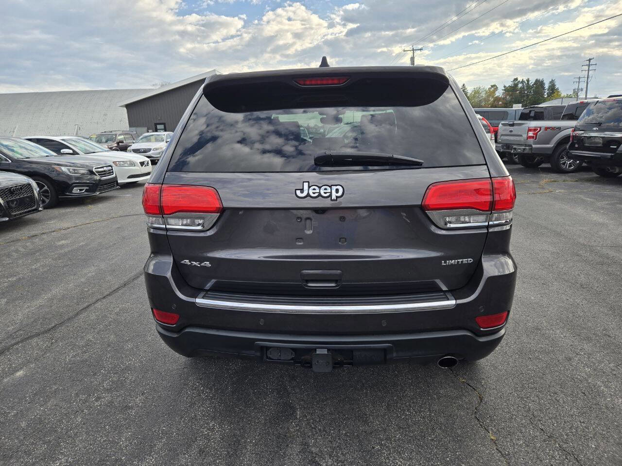 Used 2017 Jeep Grand Cherokee Limited w/ Trailer Tow Group IV image 14