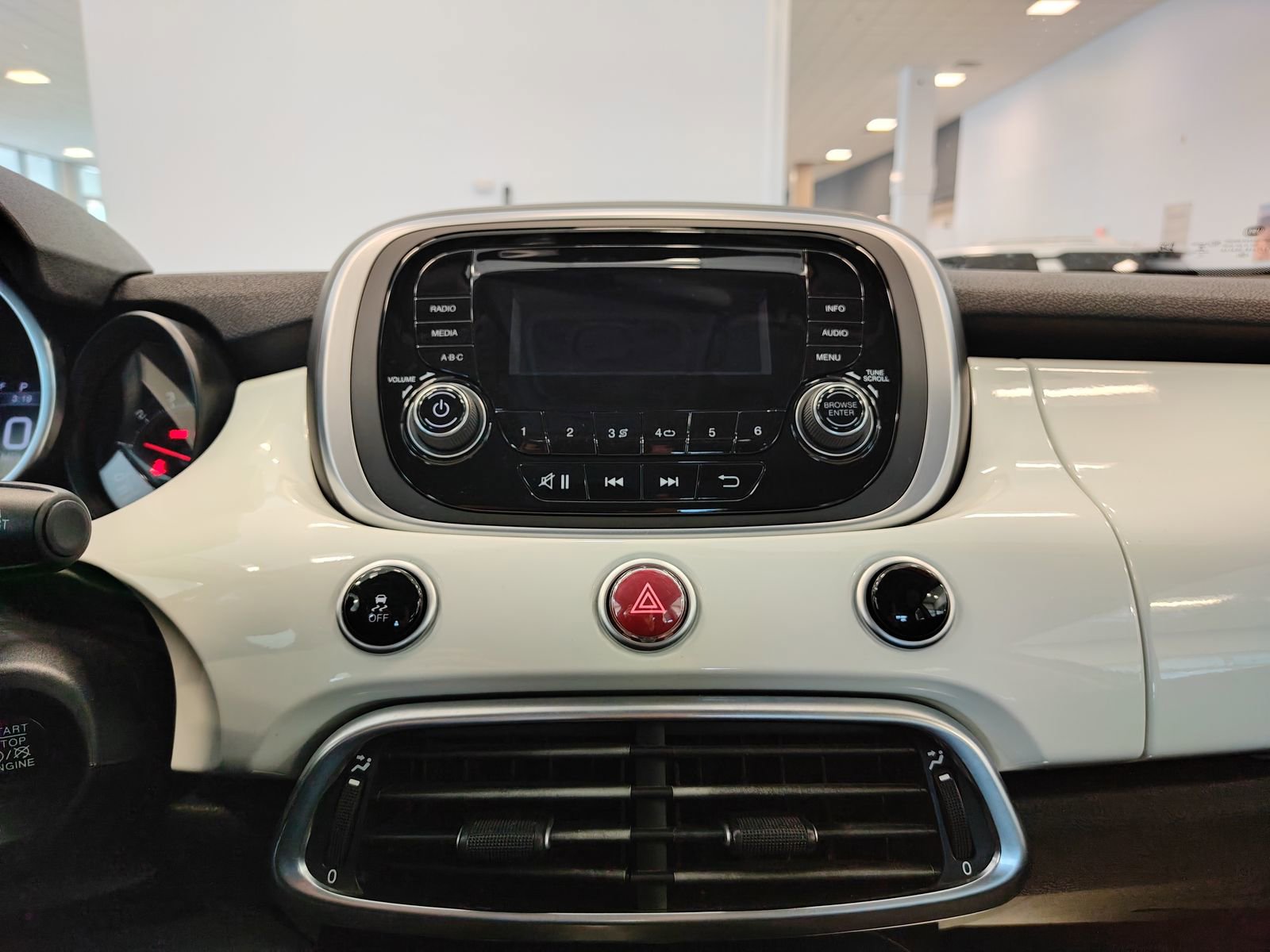 Used 2016 FIAT 500X Pop image 20