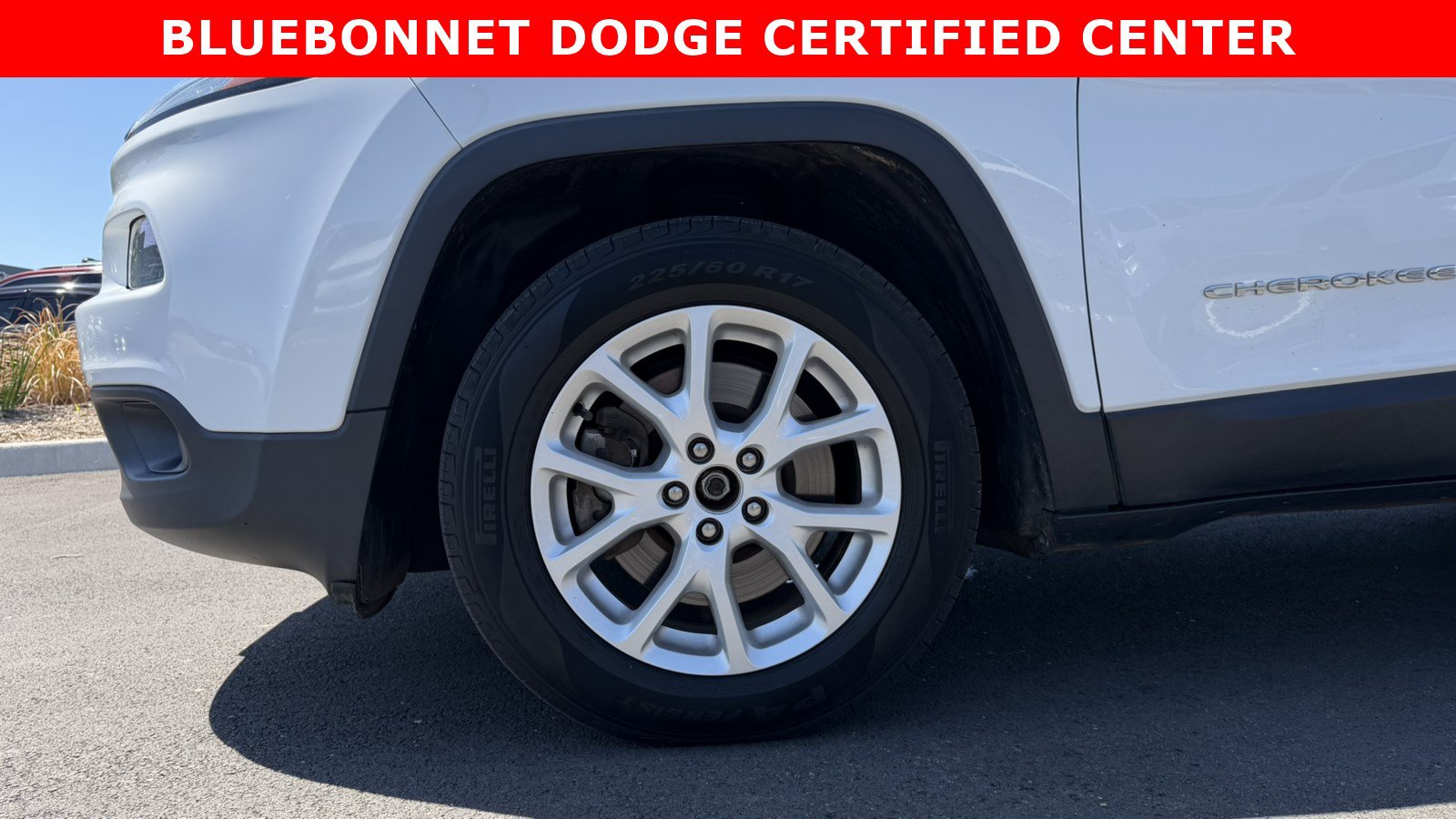 Used 2018 Jeep Cherokee Latitude FWD image 30