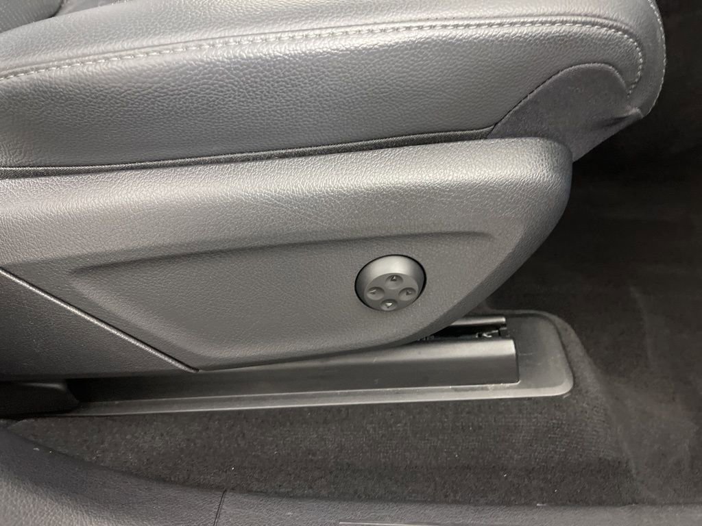 Used 2022 Mercedes-Benz GLS 450 4MATIC image 9