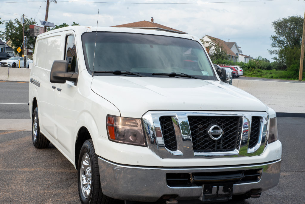 Used 2013 Nissan NV 3500 SV w/ Technology Pkg RWD image 1