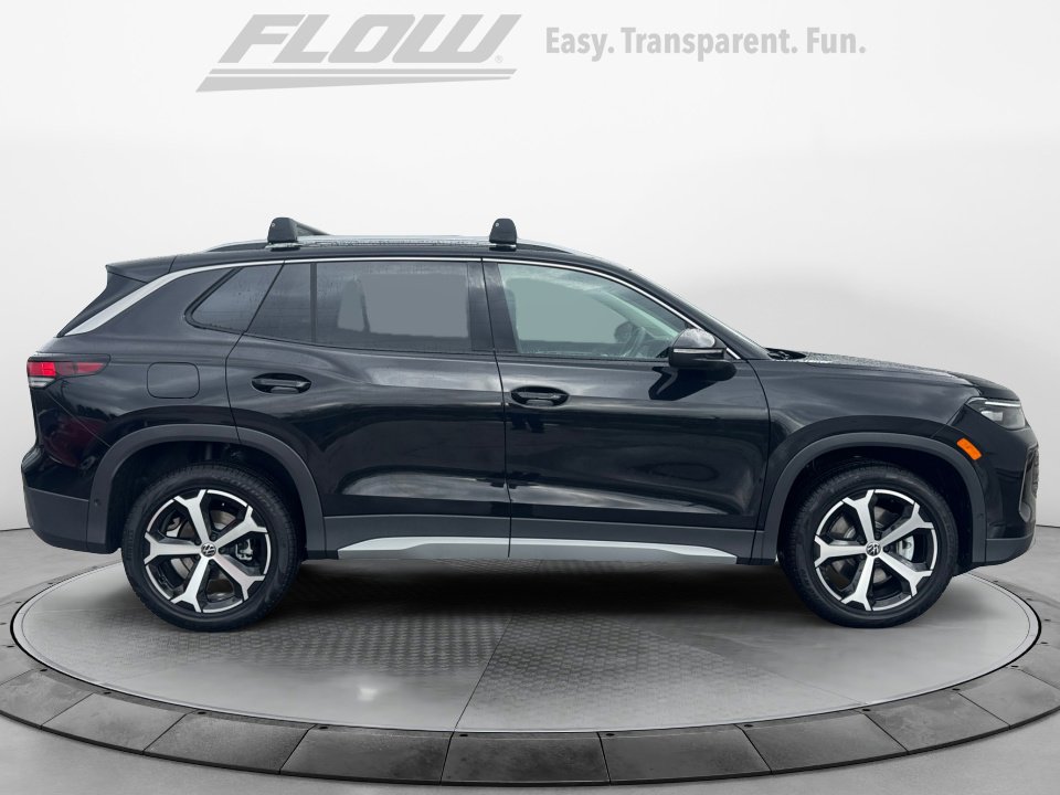 New 2026 Volkswagen Tiguan SE AWD/4WD image 8