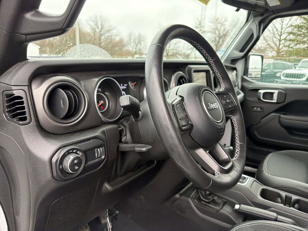 Used 2023 Jeep Gladiator Sport AWD/4WD image 20