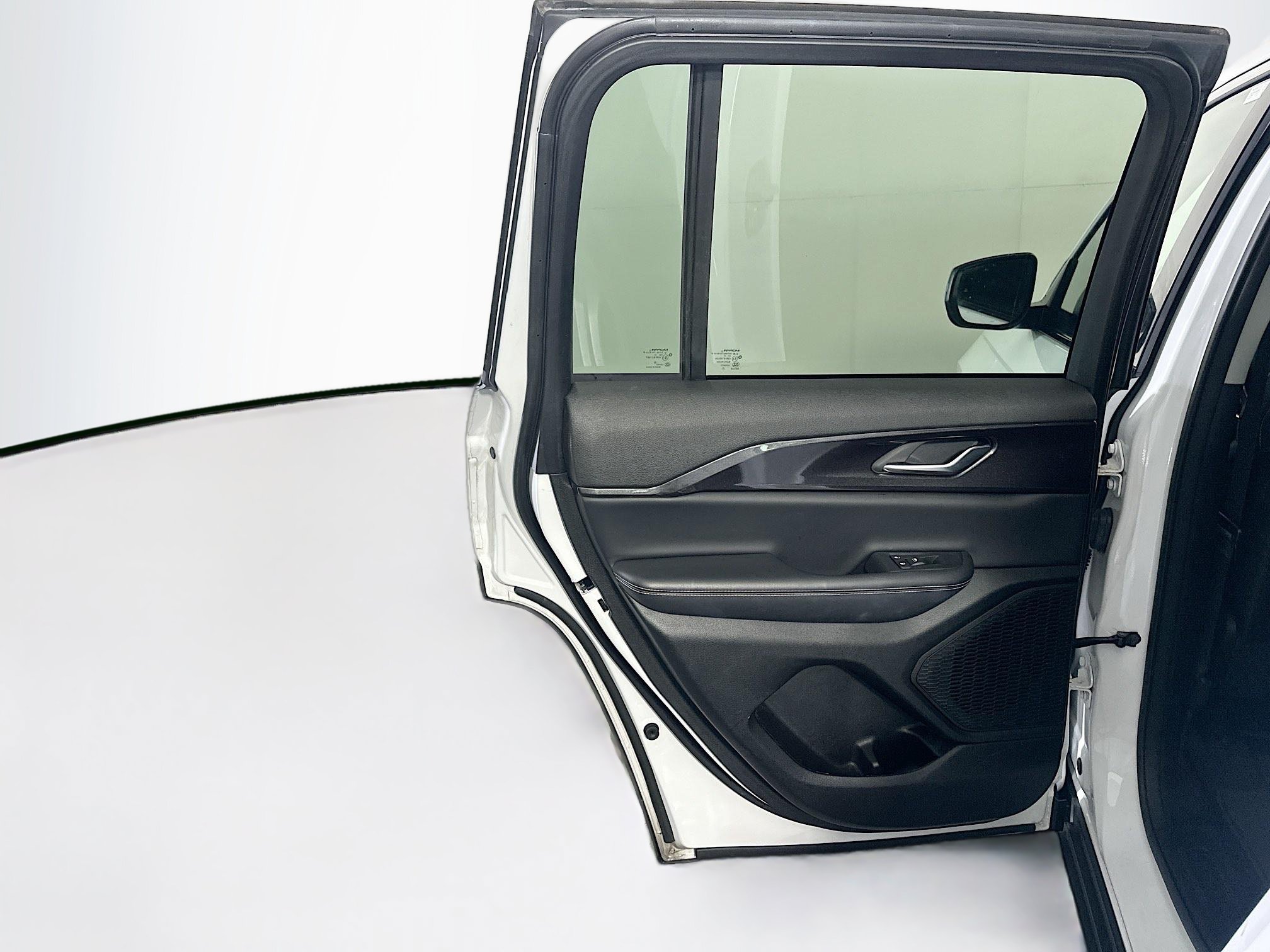 Used 2023 Jeep Grand Cherokee Laredo w/ Luxury Tech Group I AWD/4WD image 27