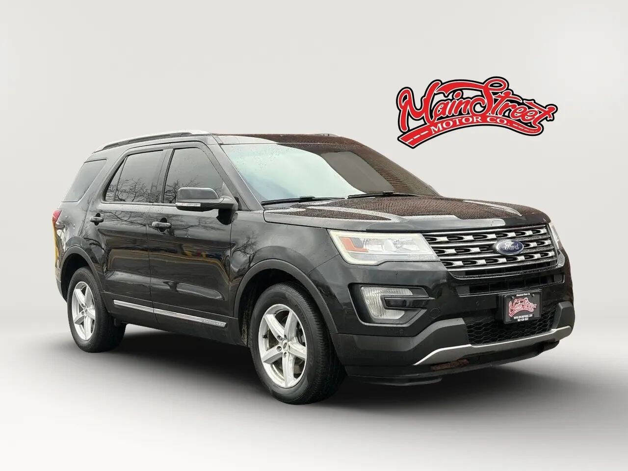 Used 2016 Ford Explorer XLT w/ Equipment Group 202A image 1