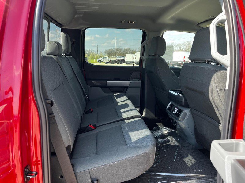 New 2025 Ford F150 XLT w/ Equipment Group 302A MID image 4
