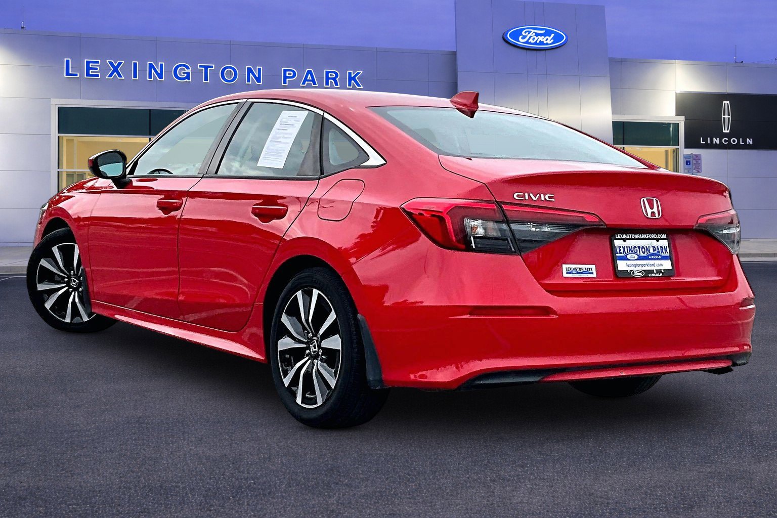 Used 2022 Honda Civic EX image 4