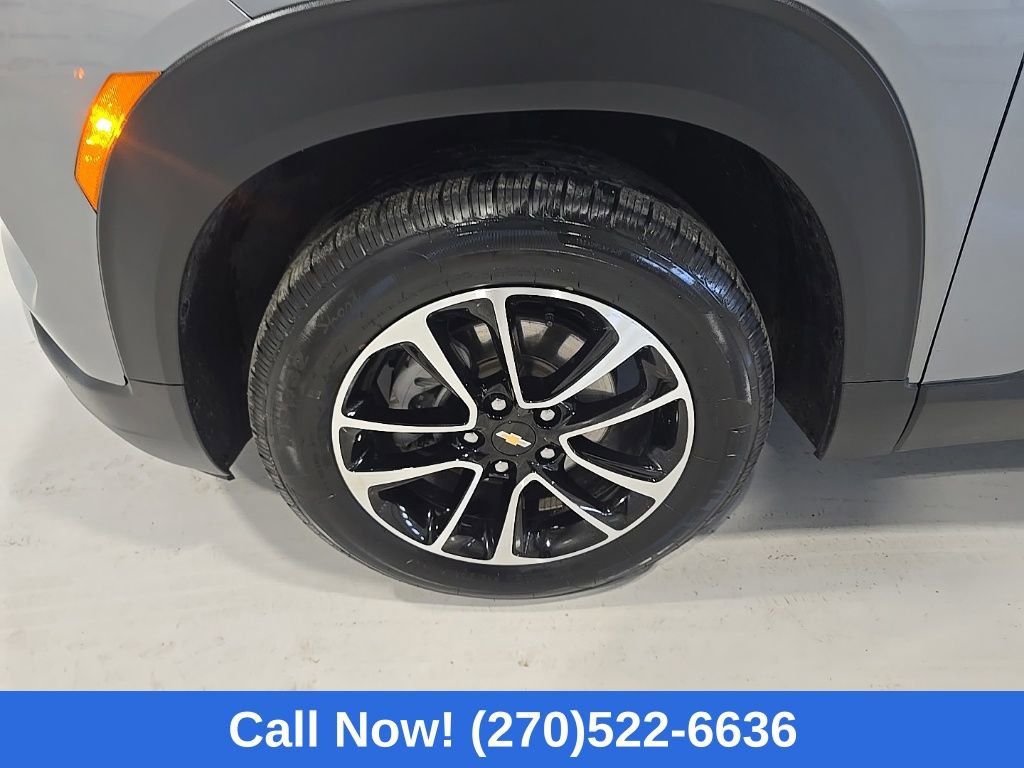 Used 2025 Chevrolet TrailBlazer LT image 4