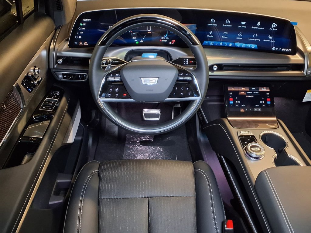 New 2027 Cadillac Vistiq Sport AWD/4WD image 14