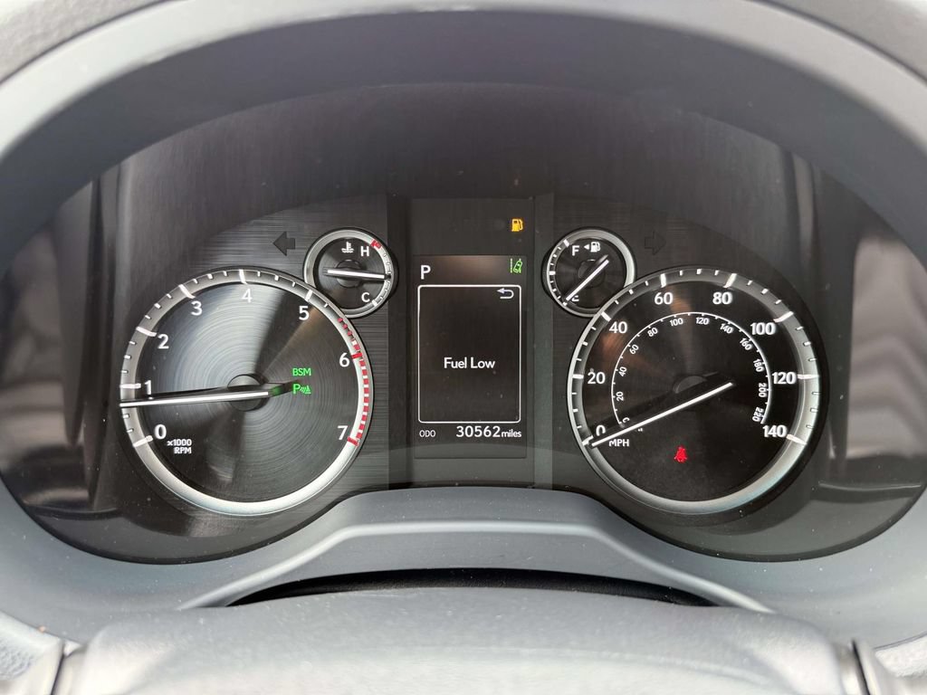 Used 2023 Lexus GX 460 Premium w/ Premium Package AWD/4WD image 30