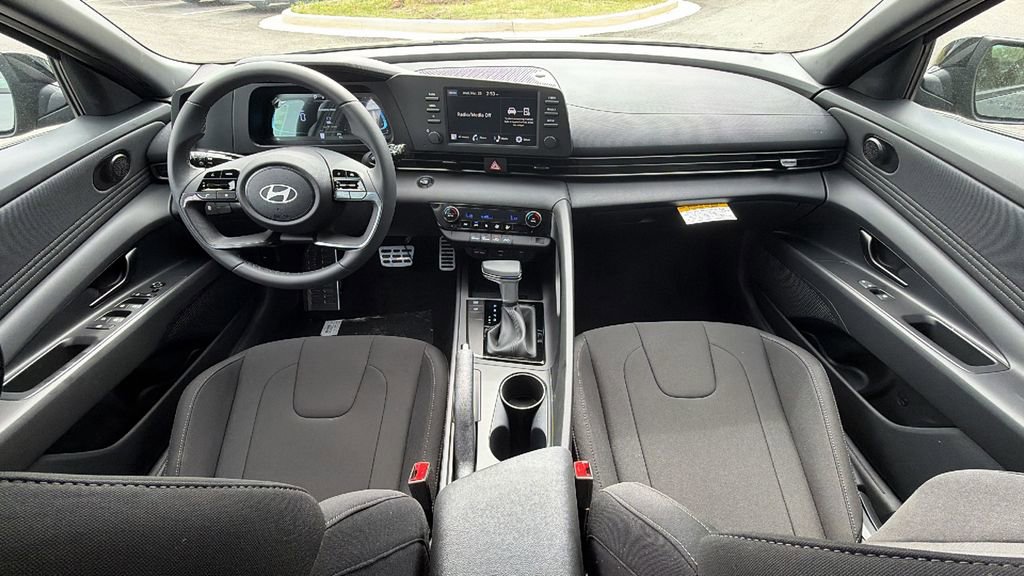 New 2026 Hyundai Elantra Sport image 21