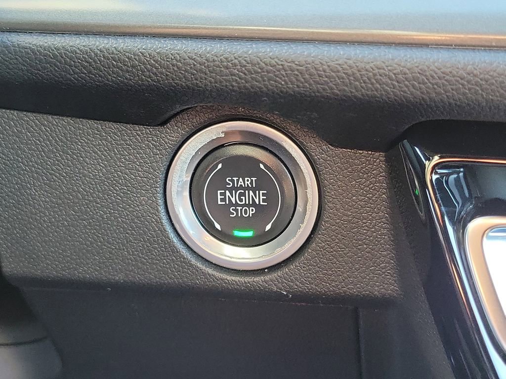 Used 2024 Chevrolet Traverse LS w/ Midnight/Sport Edition image 9