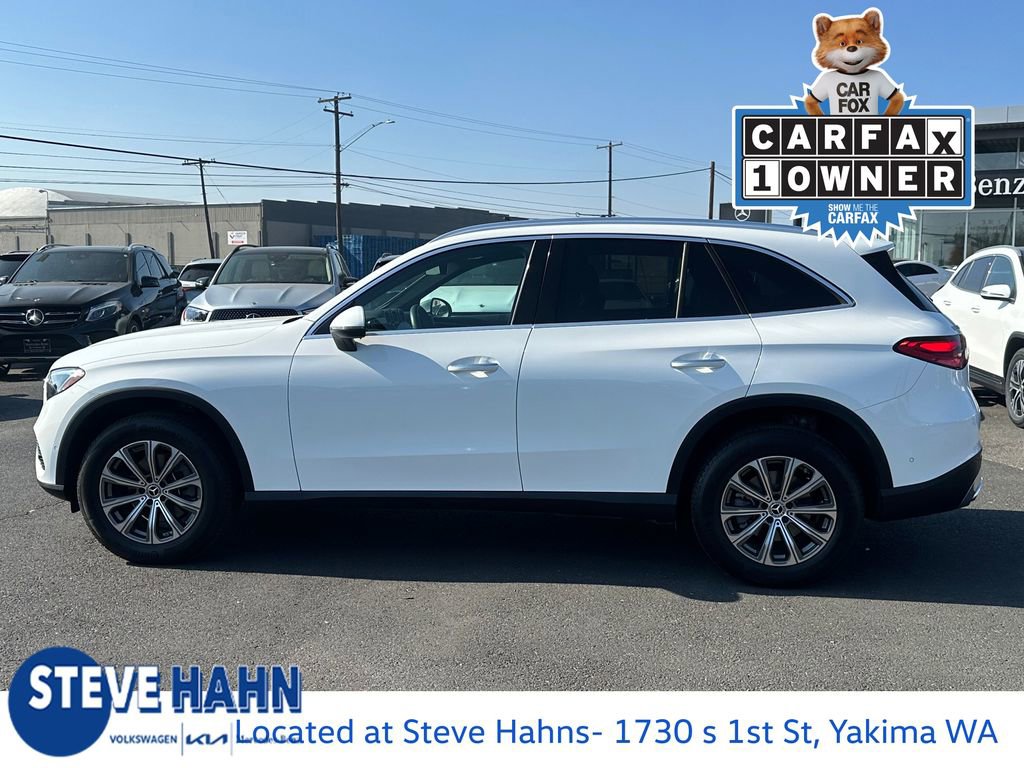 Used 2024 Mercedes-Benz GLC 300 4MATIC image 2