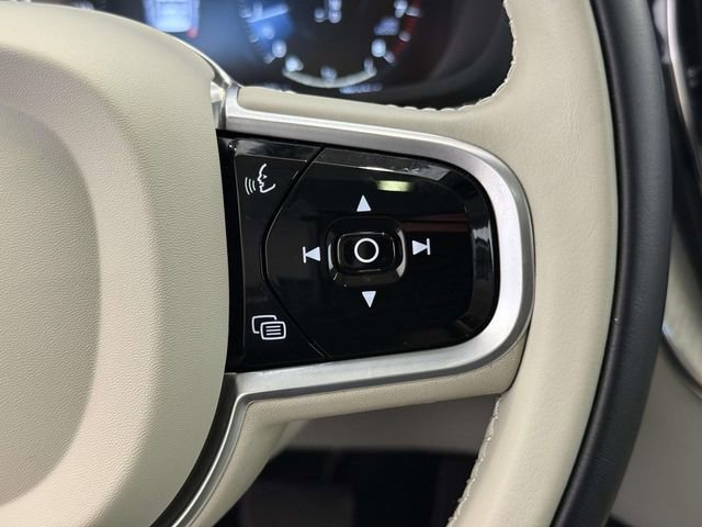 Used 2021 Volvo XC60 T6 Inscription w/ Advanced Package image 30