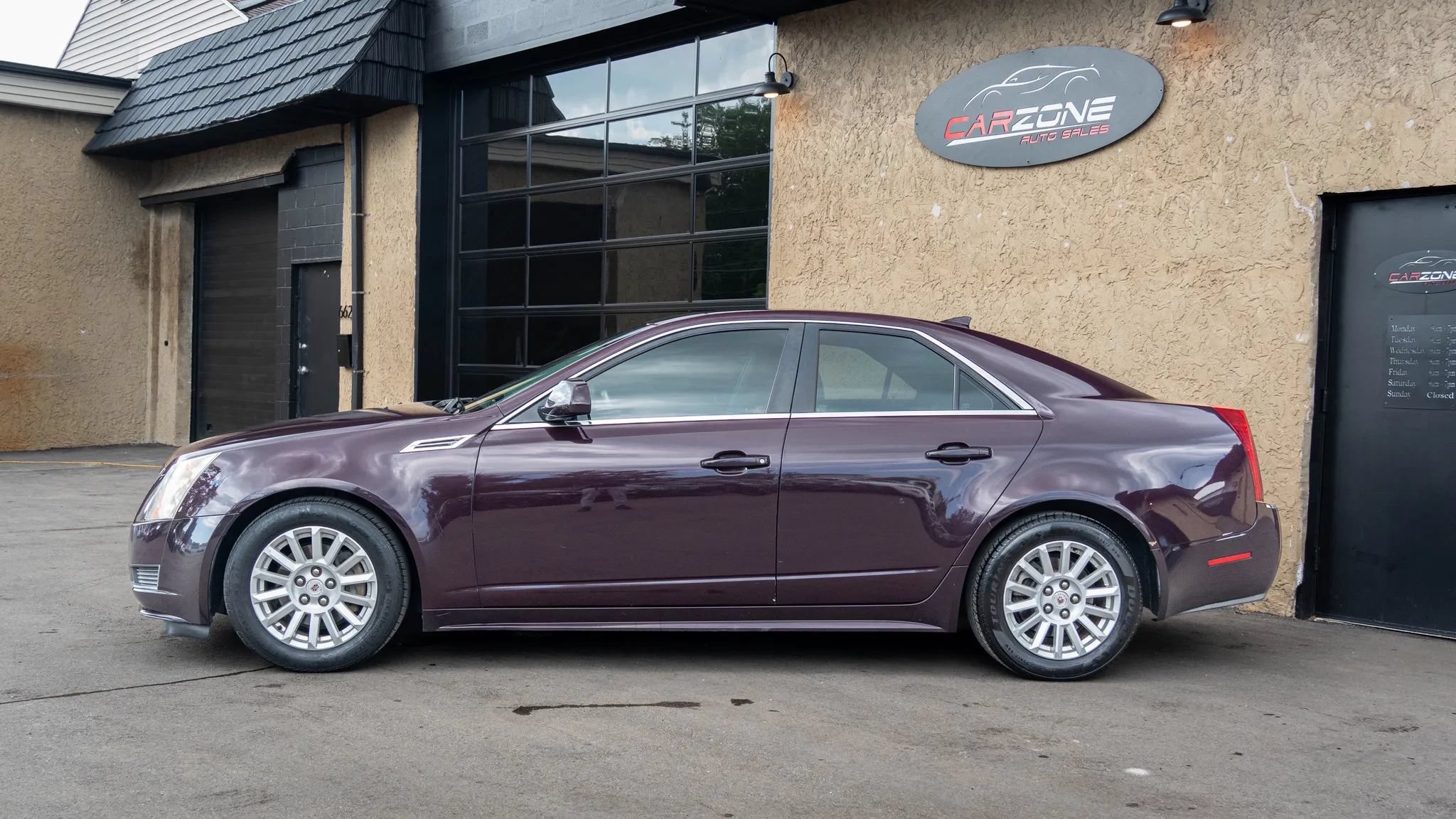 Used 2010 Cadillac CTS Sedan RWD image 2