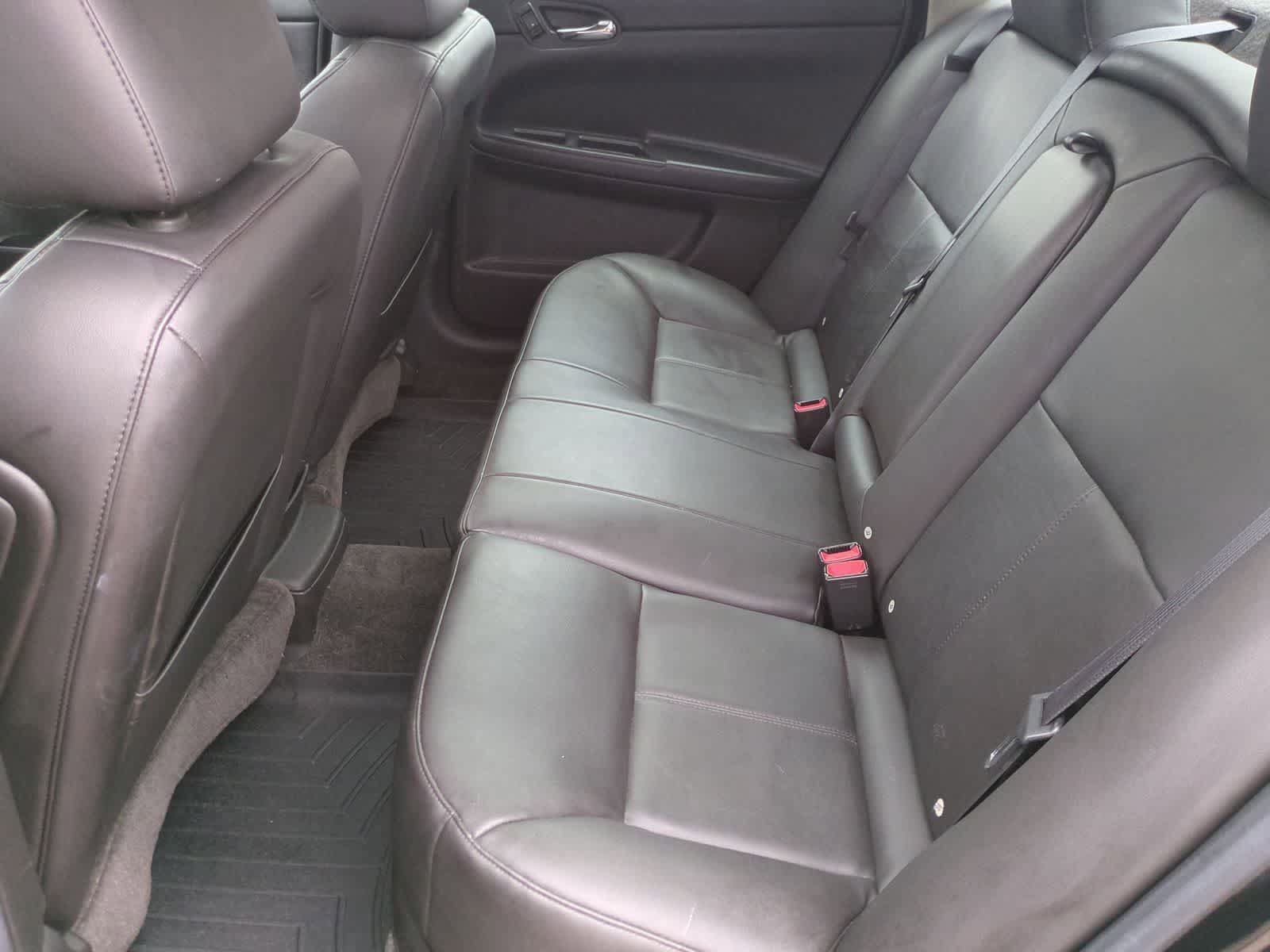 Used 2012 Chevrolet Impala LTZ FWD image 20