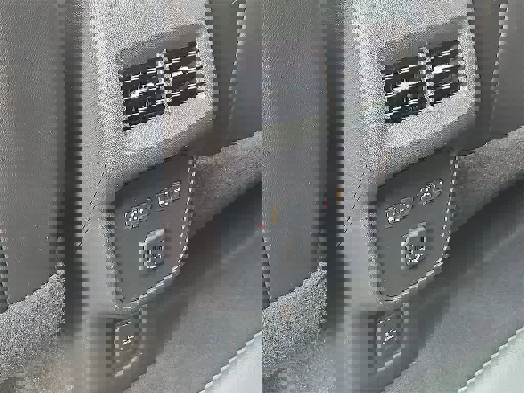 Used 2019 Chevrolet Equinox Premier image 27