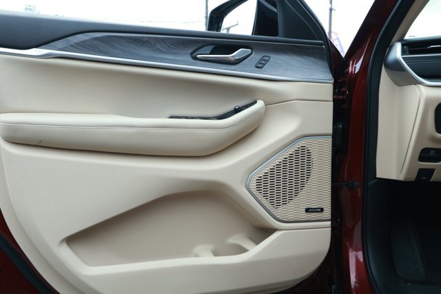 Certified 2022 Jeep Grand Cherokee L Limited image 25