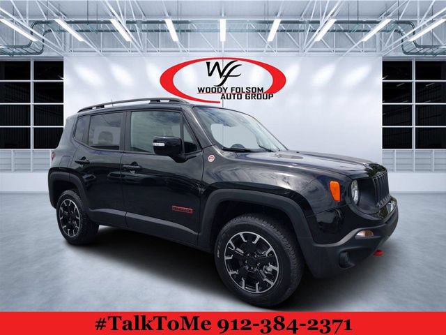Used 2023 Jeep Renegade Trailhawk w/ Trailer Tow Group AWD/4WD video 1