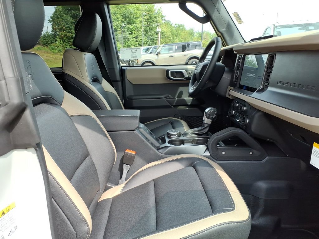 New 2026 Ford Bronco Big Bend w/ Black Diamond Package AWD/4WD image 8